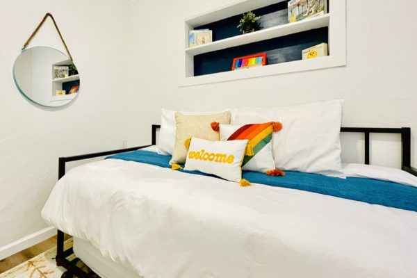 Kids room with tons of toys and books to entertain our kids